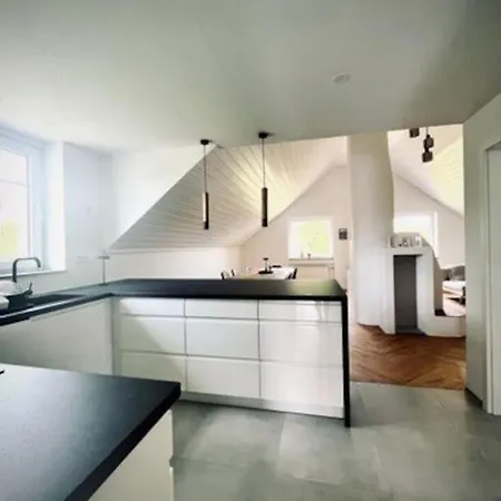 Ruhiges Lay-haus In Der Vulkaneifel, Bis Zu 7 Personen Mit Terrasse, Garten Und Kamin Apartman