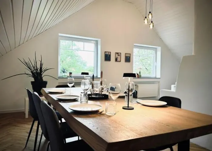 Ruhiges Lay-haus In Der Vulkaneifel, Bis Zu 7 Personen Mit Terrasse, Garten Und Kamin Apartmán