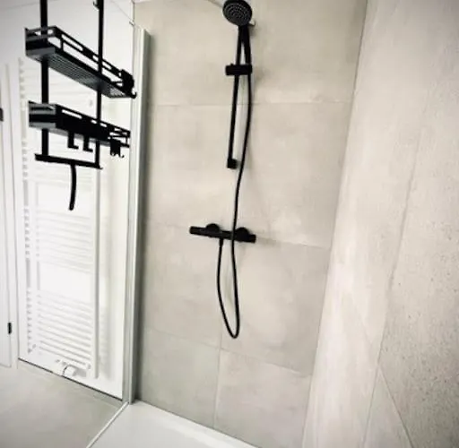 Apartmán Ruhiges Lay-haus In Der Vulkaneifel, Bis Zu 7 Personen Mit Terrasse, Garten Und Kamin