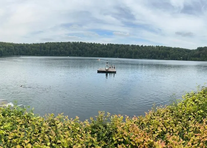 Ruhiges Lay-haus In Der Vulkaneifel, Bis Zu 7 Personen Mit Terrasse, Garten Und Kamin *