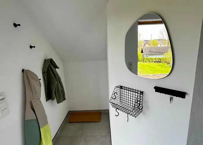 Ruhiges Lay-haus In Der Vulkaneifel, Bis Zu 7 Personen Mit Terrasse, Garten Und Kamin Strohn